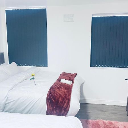1 Bed Apartment With 2 Beds 1 Double Plus 1 Single Μπέρμιγχαμ Εξωτερικό φωτογραφία